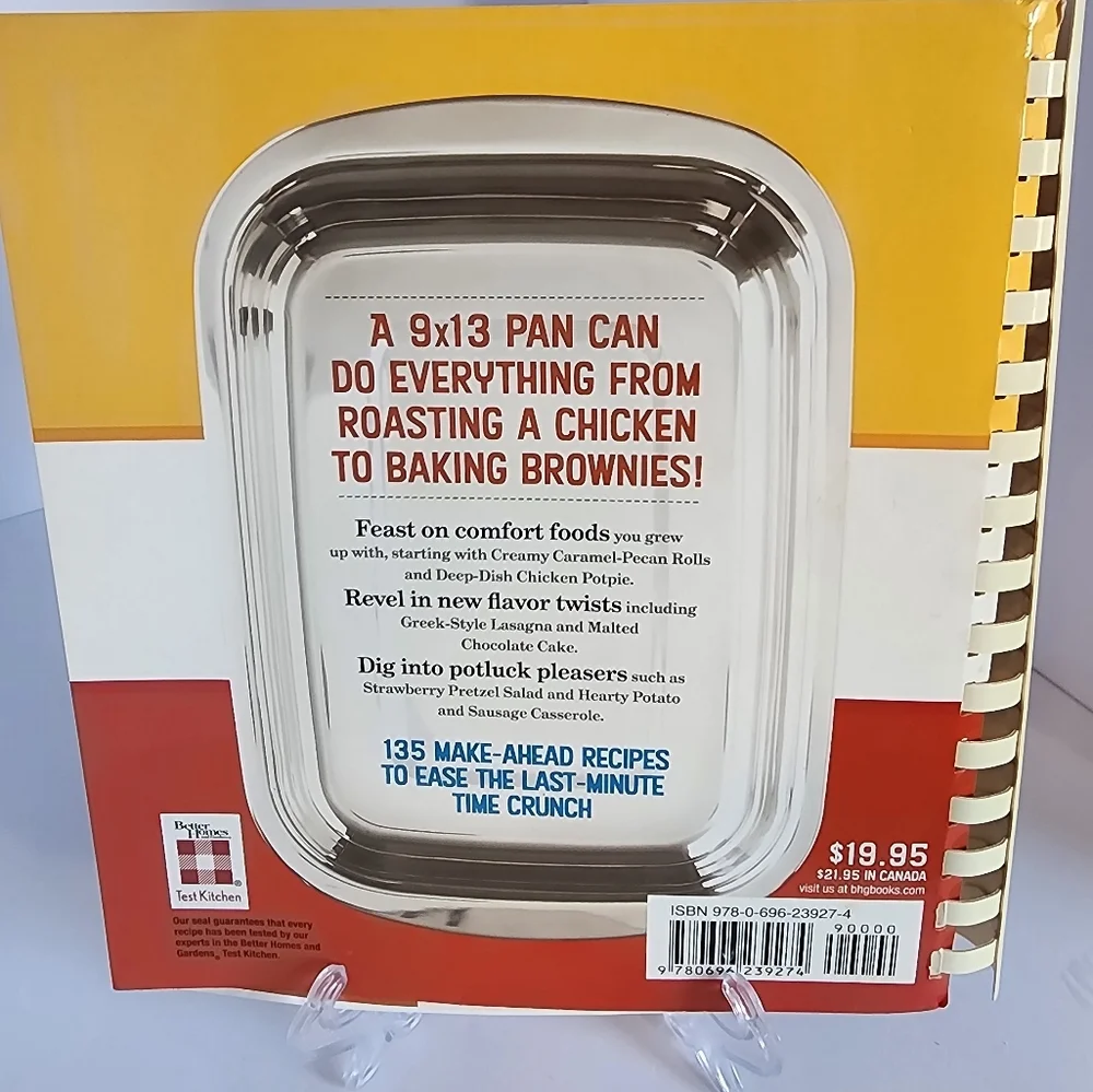 Better Homes and Gardens White and Black Cookbook